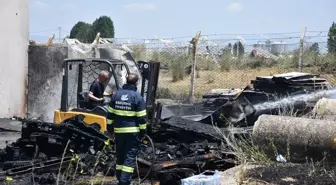 Eskişehir'de Süt Ürünleri Deposunda Yangın: 2 Yaralı
