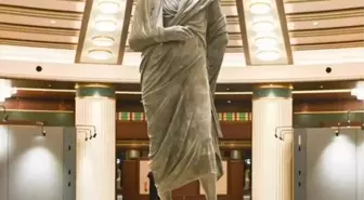 Evine dönen Marcus Aurelius heykeli ilk kez milletin evinde görücüye çıkıyor
