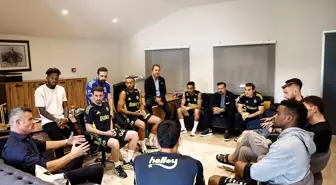 Fenerbahçe Başkanı Saadettin Saran Takımla Buluştu