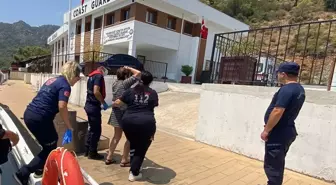 Fethiye Açıklarında Yaralı Tekne Yolcusu Hastaneye Kaldırıldı