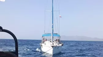 Fethiye Açıklarında Sürüklenen Teknedeki İki Kişi Kurtarıldı
