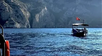 Fethiye Açıklarında Sürüklenen Teknedeki Kişi Kurtarıldı