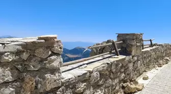 Fethiye'de Yamaç Paraşütü Kazası: İsviçreli Pilot Hayatını Kaybetti