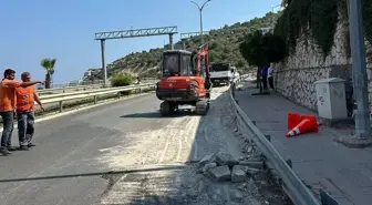 Finike'de Yol ve Çevre Düzenleme Çalışmaları Başladı
