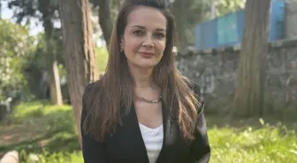 'Fısıldayan Duvarlar' belgeseli, ressam Burhan Doğançay'ın sanat yolculuğuna odaklanıyor