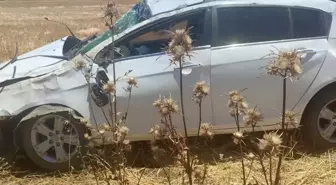 Gaziantep'te Araziye Devrilen Otomobilin Sürücüsü Yaralandı
