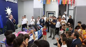 AK Parti Gaziantep'ten İhtiyaç Sahibi Öğrencilere Kırtasiye Desteği