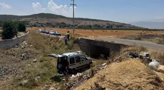Gaziantep'te Hafif Ticari Araç Köprüden Düştü: 6 Yaralı