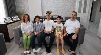 Nizip'te Çifte Türkiye Birinciliği: Öğretmen Ailesinin Başarısı