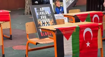 Filistinli Çocuklar İçin Boş Sıralarla Anma Etkinliği