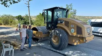 Gelibolu'da Grup Yolunda Sathi Kaplama Çalışmaları Başladı