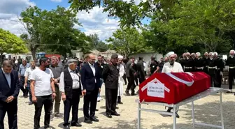Kıbrıs Gazisi Hüseyin Ak Son Yolculuğuna Uğurlandı