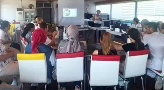 Gelibolu'da Yaşlı Sağlığı ve Trafik Güvenliği Eğitimi Verildi