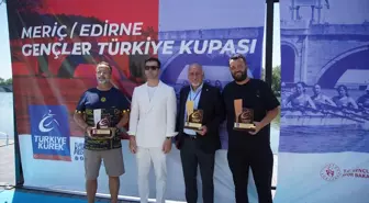 Edirne'de Gençler Türkiye Kupası Kürek Yarışları Tamamlandı