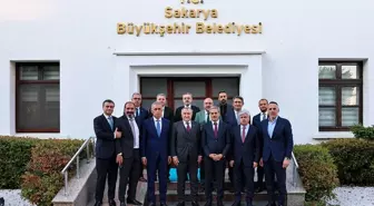 Gençlik ve Spor Bakanı Bak, Sakarya'da ziyaretlerde bulundu