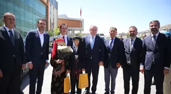 Gençlik ve Spor Bakanı Osman Aşkın Bak, Ahlat Su Sporları Merkezi'nin açılışını yaptı Açıklaması