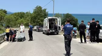 Sinop'ta Otomobil ile Motosiklet Çarpıştı: 1 Yaralı
