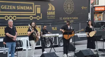Gezen Sinema Tırı Projesi ile Havza'da Çocuklara Özel Etkinlik Düzenlendi