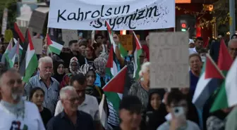Gökçeada'da Filistin'e Destek İçin Binlerce Kişi Bir Araya Geldi