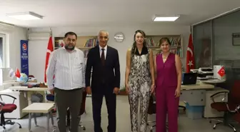 Gölbaşı Kaymakamı Erol Rüstemoğlu, Depremzedeyi Ziyaret Etti