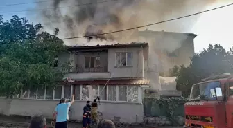 Adıyaman Gölbaşı'nda Ev Yangını Kontrol Altına Alındı