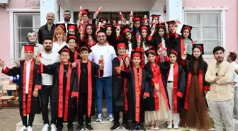 Batman'da Gönüllü Gençlerden Özel Mezuniyet Etkinliği