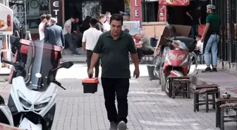 Gönüllü Nakkaş Mehmet Emin Deniz, 20 Camiye Hayat Verdi