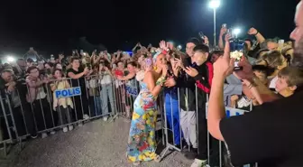 Edirne İpsala Çeltik Festivali'nde Gülben Ergen Konser Verdi