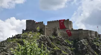 Gümüşhane'de Kov Kalesi Şenliği coşkusu