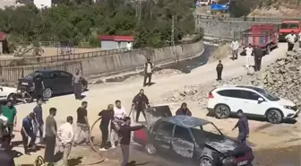 Gümüşhane'de Park Halindeki Otomobil Yangında Küle Döndü