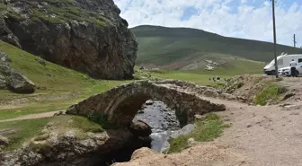 Gümüşhane'nin Doğal Güzellikleri: Taşköprü Yaylası ve Santa Harabeleri