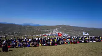 Gümüşhane'nin 1800 rakımlı yaylasında 'Kadırga Otçu Şenliği' düzenlendi