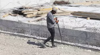 Güneydoğu'da İşçiler Aşırı Sıcaklarda Çalışma Mücadelesi Veriyor