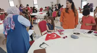 Hakkari'de Çocuklara Yönelik 15 Temmuz Temalı Yarışma Düzenlendi