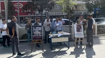 AK Parti Hakkari Gençlik Kolları'ndan Gazzeli Çocuklar İçin 'Boş Sıralar' Etkinliği
