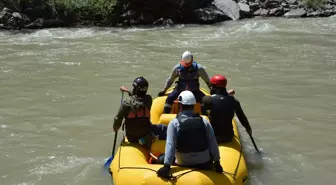 Hakkari'de Elektrik Kesintisine Rafting ile Müdahale