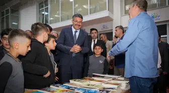 Hakkari'de 1. Kitap Günleri Fuarı Düzenlendi