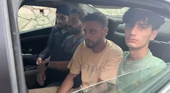 Hatay'da 10 Yasa Dışı Suriye Göçmeni Yakalandı, 3 Kaçakçı Tutuklandı