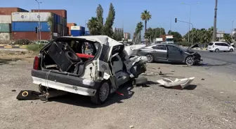 İskenderun'da Otomobil Kazası: 2 Yaralı