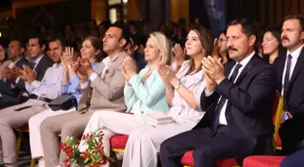 Hatay'da 'Tahta Bavul' Müzikaliyle Kültürel İyileşme Destekleniyor