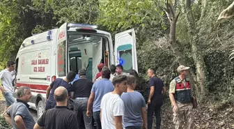 Dörtyol'da Uçuruma Devrilen Traktörün Sürücüsü Yaralandı