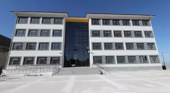 Hatay'da Deprem Sonrası Okul İnşaatları Devam Ediyor