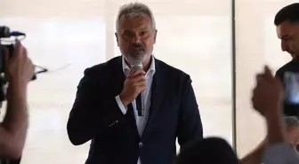 Hatay Stadyumu'nda Çağdaş Yenileme Çalışmaları Devam Ediyor
