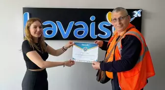 Havaist Personeli Unutulan Çantayı Sahibine Ulaştırdı