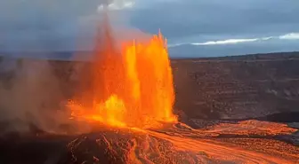 Kilauea Yanardağı Yeniden Lav Püskürttü