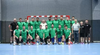 Nilüfer Belediyespor Hentbolda Süper Kupa'yı Kazandı ve Şampiyonluğu Hedefliyor