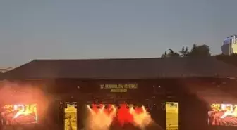 Hermanos Gutierrez İstanbul Caz Festivali'nde Performans Sergiledi