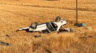 Kütahya'da Devrilen Otomobilde Sürücü ve Eşi Yaralandı