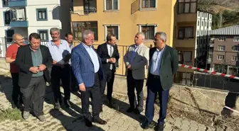 İçişleri Bakan Yardımcısı Karaloğlu, İspir'de Heyelan Bölgesini Ziyaret Etti