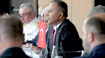İçişleri Bakanı Yerlikaya, Sofya'da Üçlü Bakanlar Görüşmesi'ne Katıldı